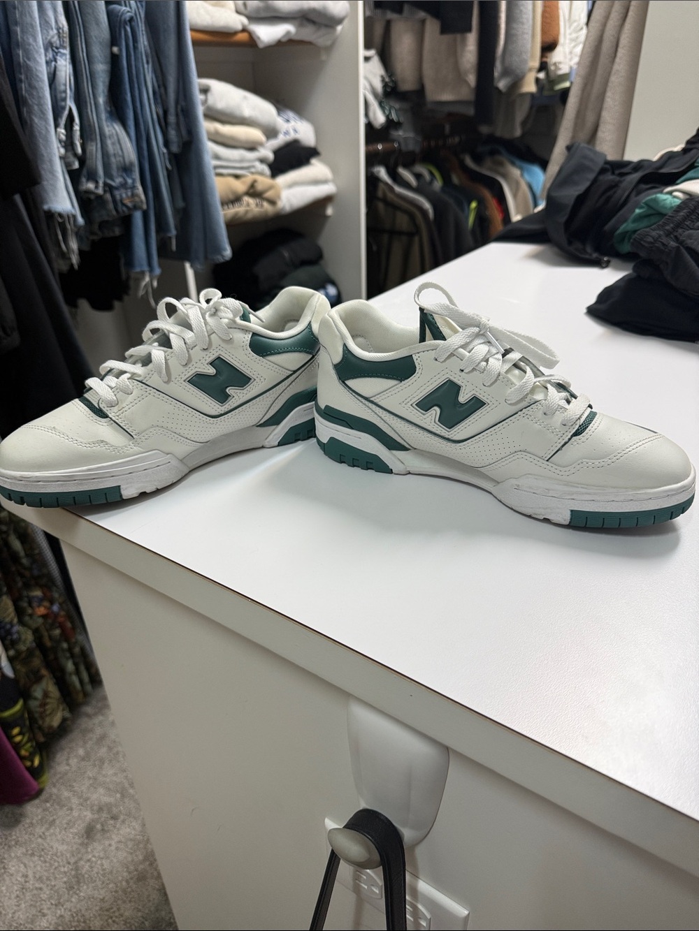 New Balance White and Green 550 Retro Low-Top Sneakers - Picture 3 of 7